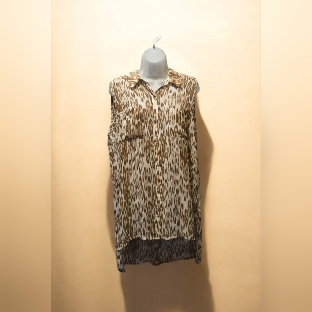 Chico's Sheer Sleeveless Cream & Brown Animal Print Button Up Blouse EUC - Picture 3 of 11